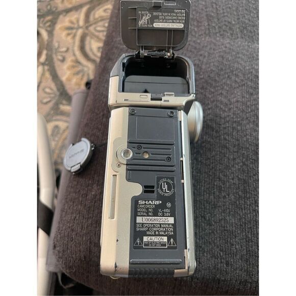 Sharp VCR Player Camera Video VL-A10U 8mm Video8 Camcorder - Picture 13 of 13